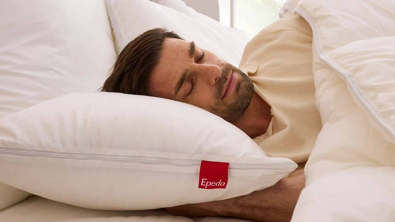 oreiller pour dormir sur le dos